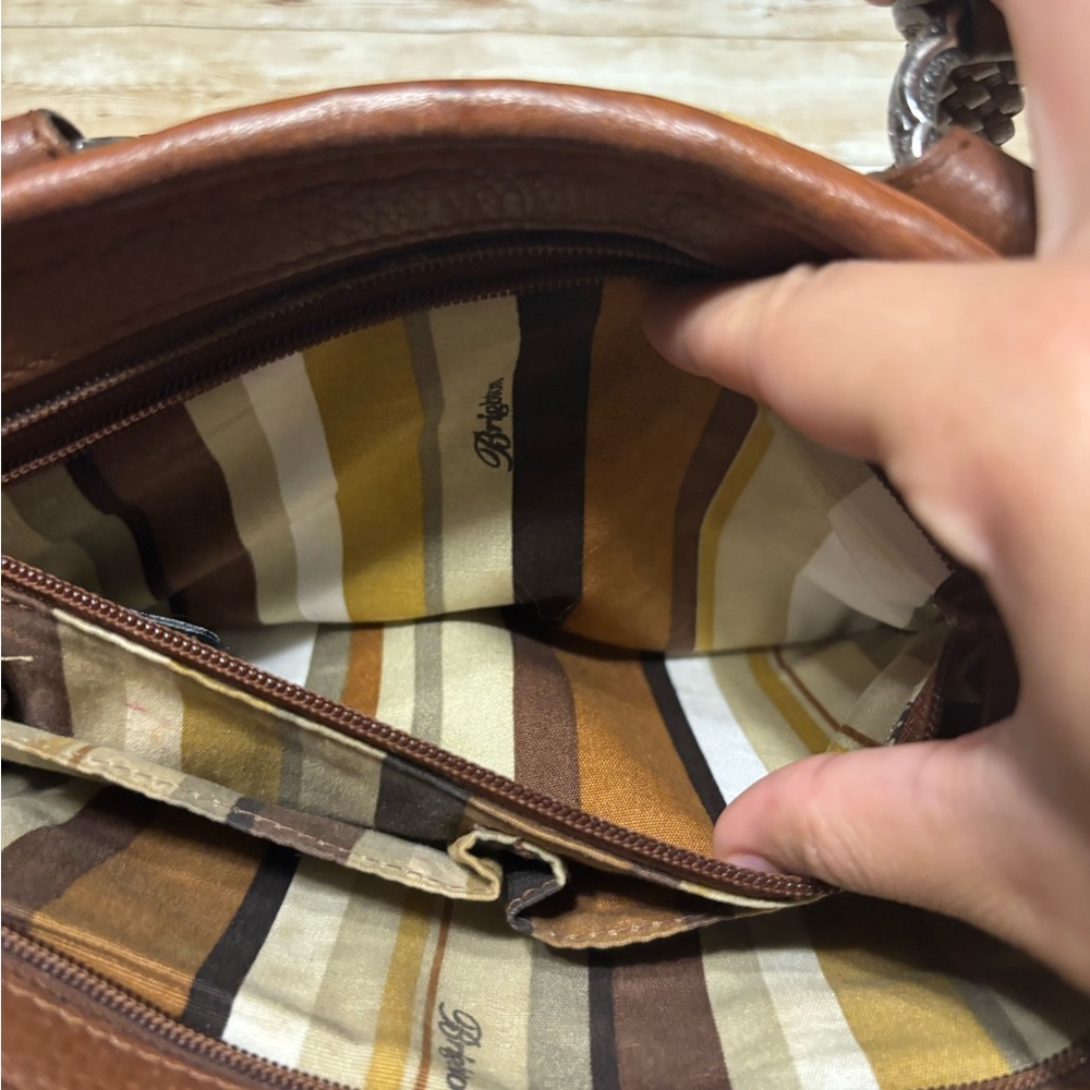 Brighton Stylish Tan and Brown Woven Handbag - Picture 8 of 12